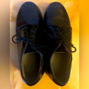 Rothco Military Uniform Oxford with soles-Black and in very good condition.